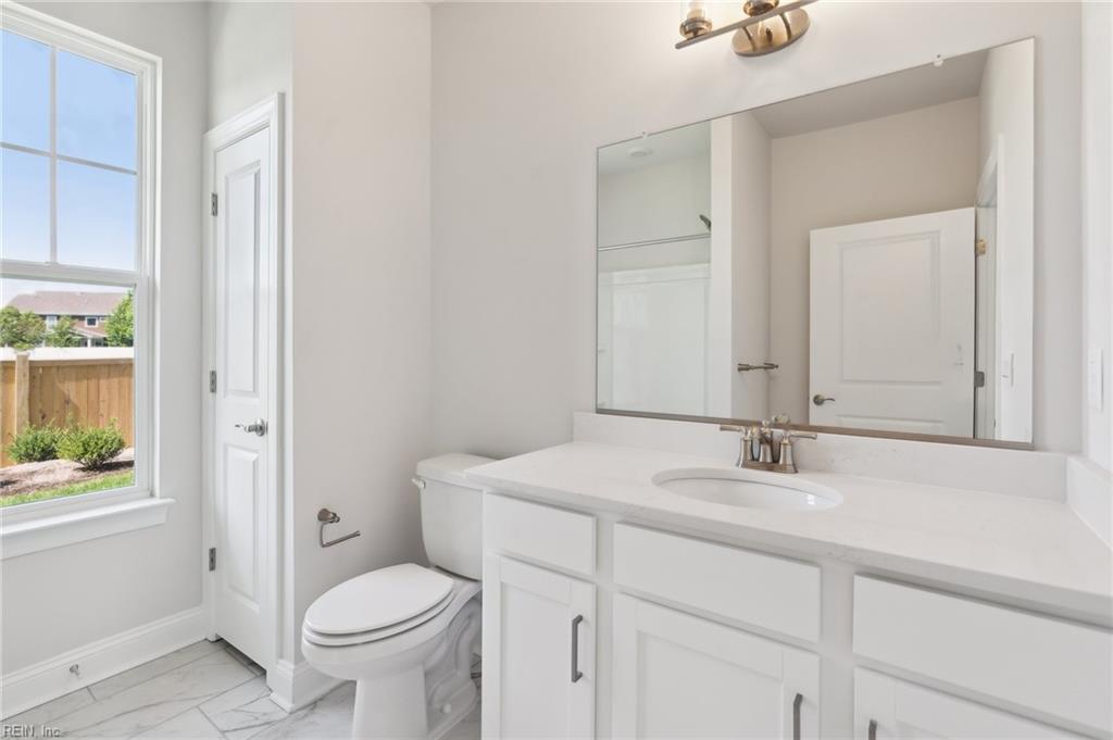 2220 Edwin Dr Property Photo 9