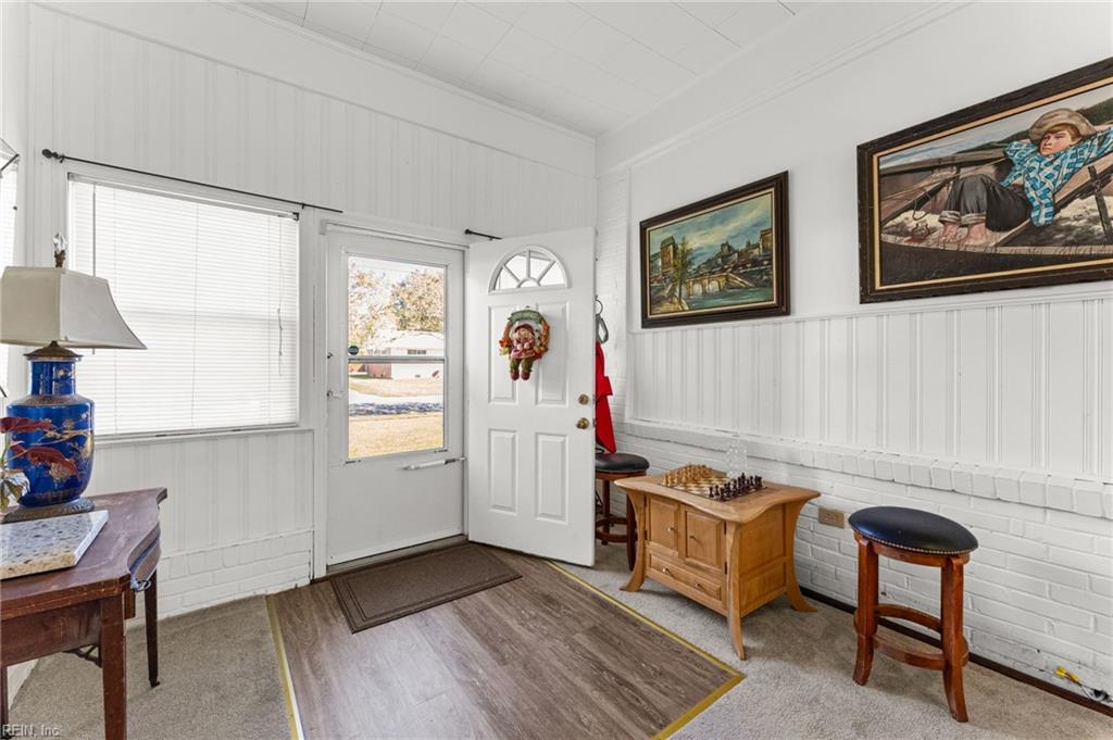 2437 Dominion Ave Property Photo 8