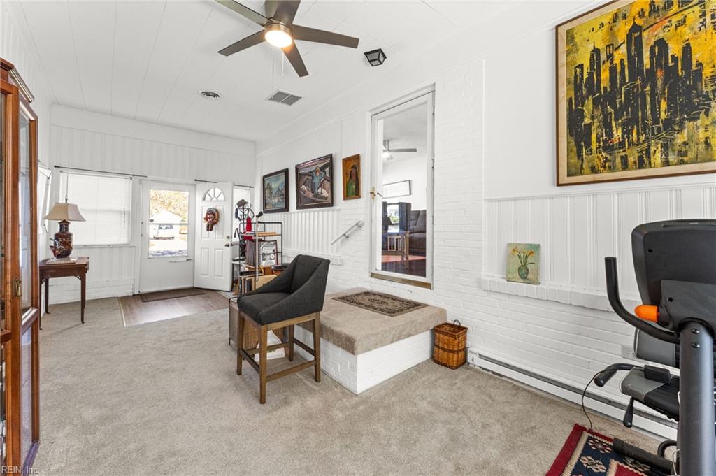 2437 Dominion Ave Property Photo 10