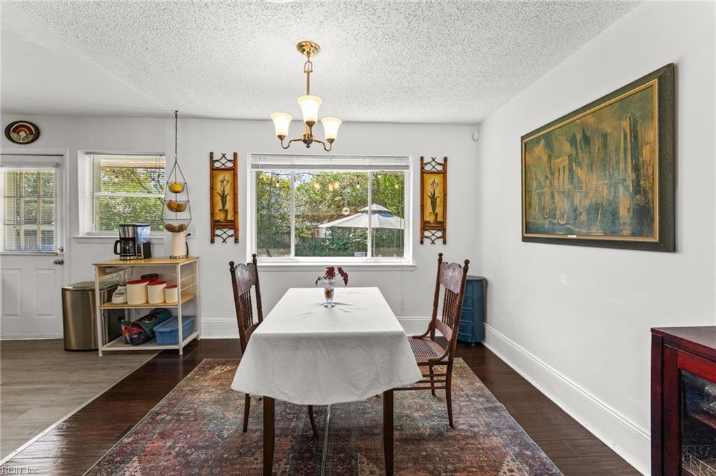 2437 Dominion Ave Property Photo 13