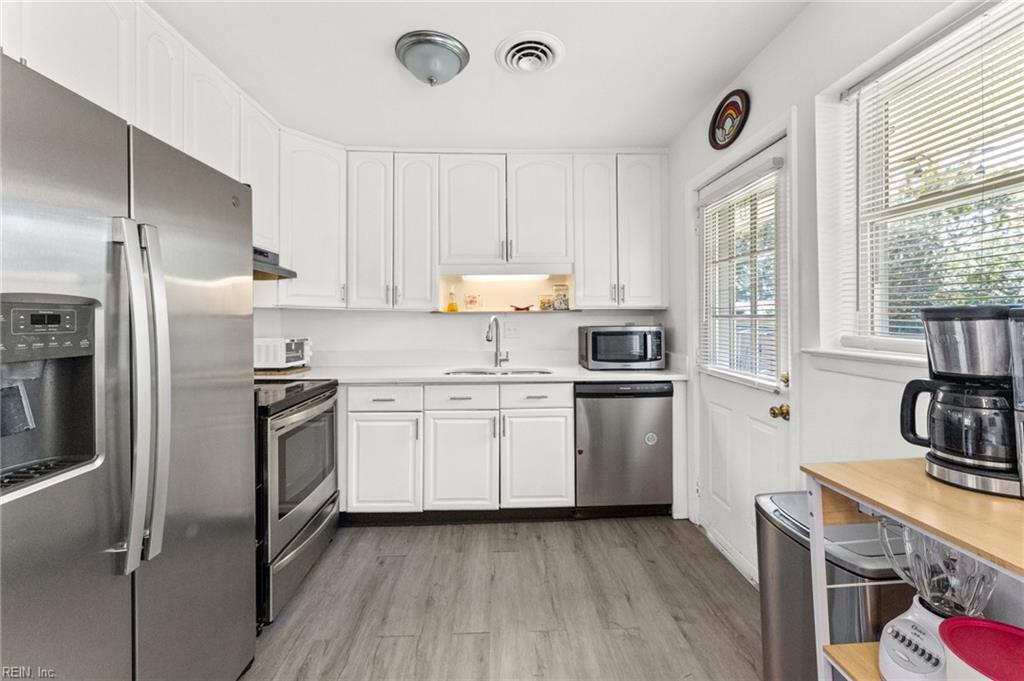 2437 Dominion Ave Property Photo 18