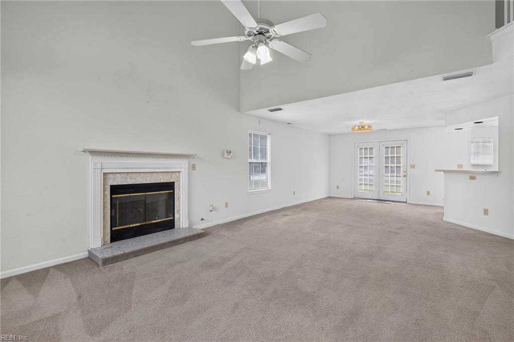6201 Fieldcrest Ct Property Photo 2