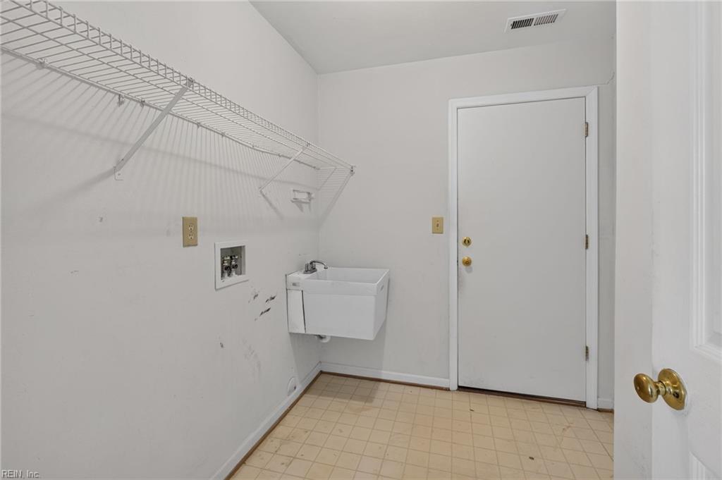 6201 Fieldcrest Ct Property Photo 16