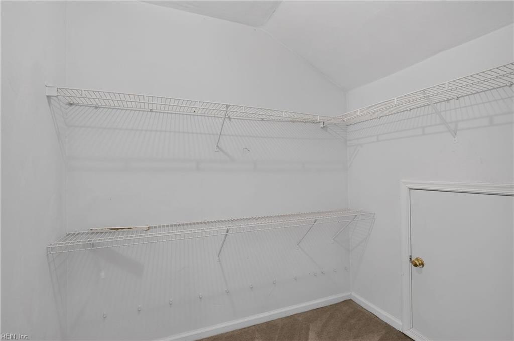 6201 Fieldcrest Ct Property Photo 24