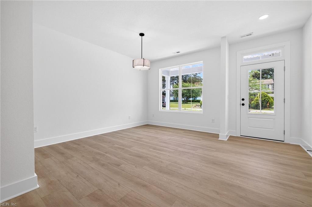 1631 Colonial Ave Property Photo 4
