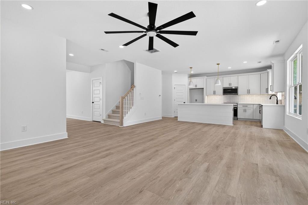 1631 Colonial Ave Property Photo 8