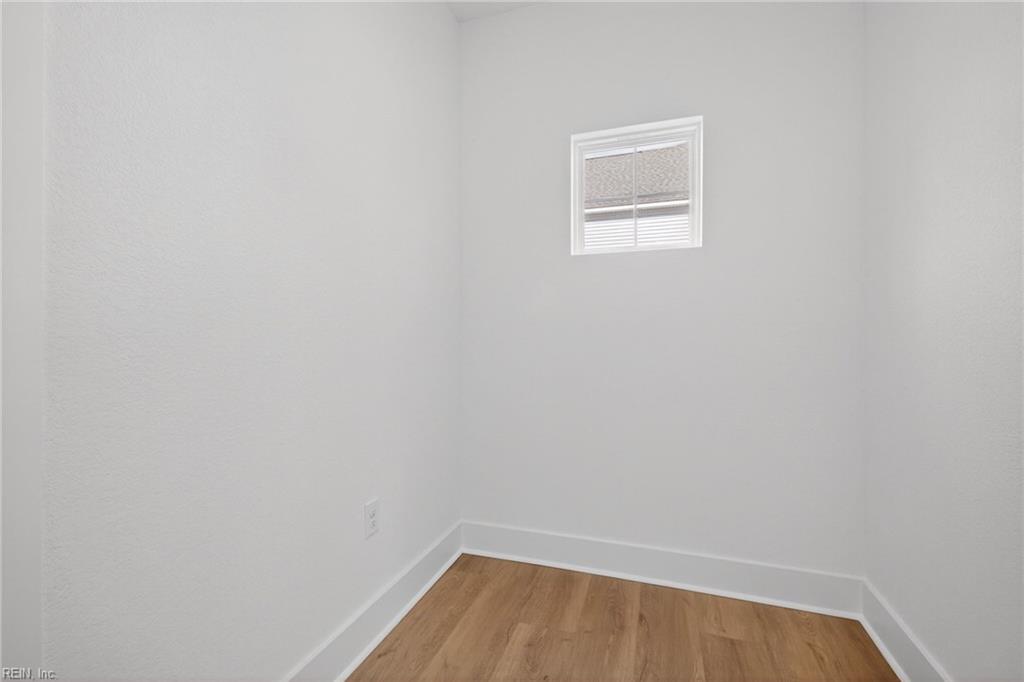 1635 Colonial Ave Property Photo 14