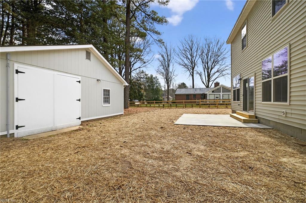 1635 Colonial Ave Property Photo 39