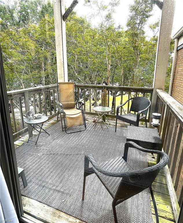 696 Mowbray Arch Property Photo 12