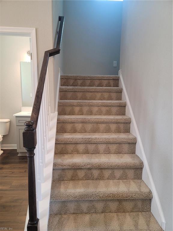 2552 Woolsey St Property Photo 7