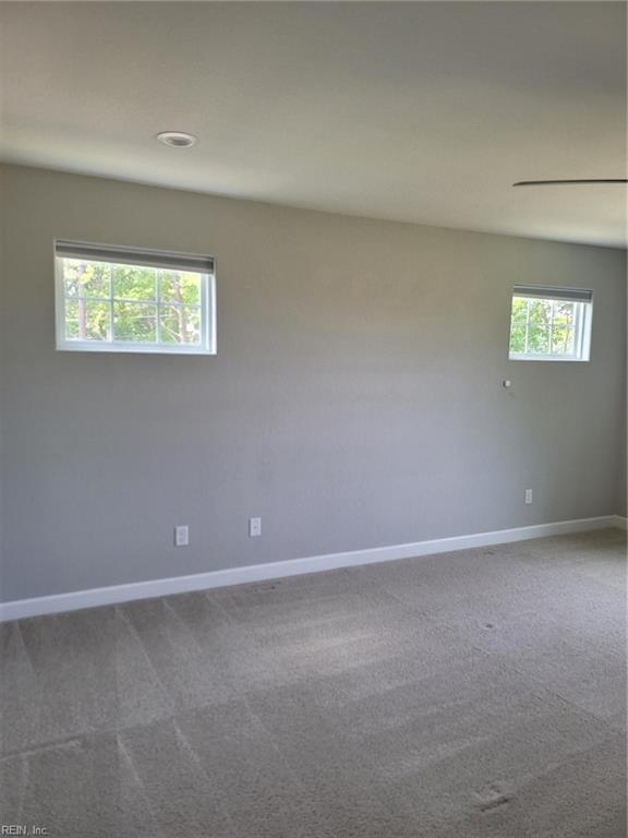2552 Woolsey St Property Photo 10