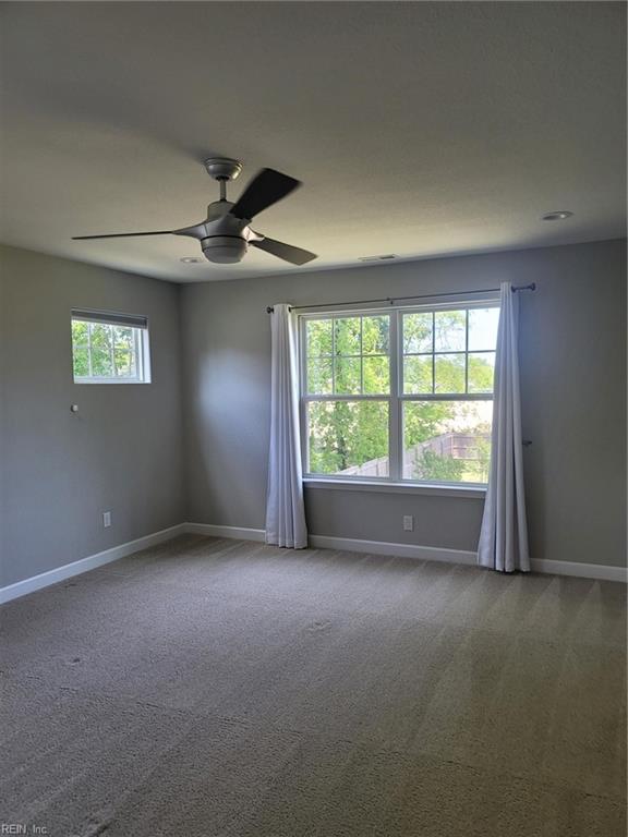 2552 Woolsey St Property Photo 11