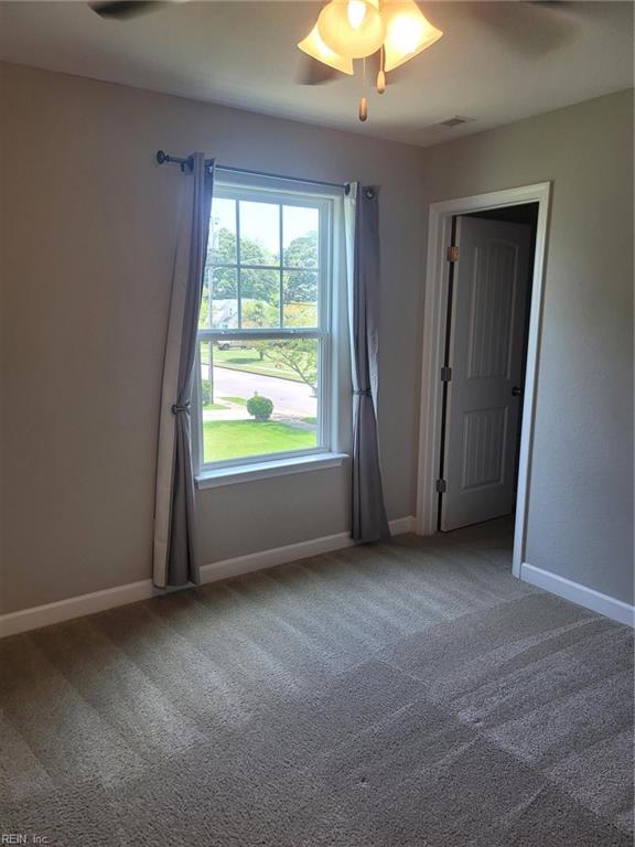 2552 Woolsey St Property Photo 22