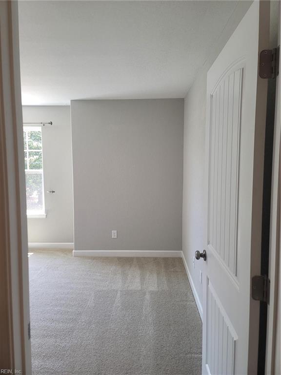 2552 Woolsey St Property Photo 26