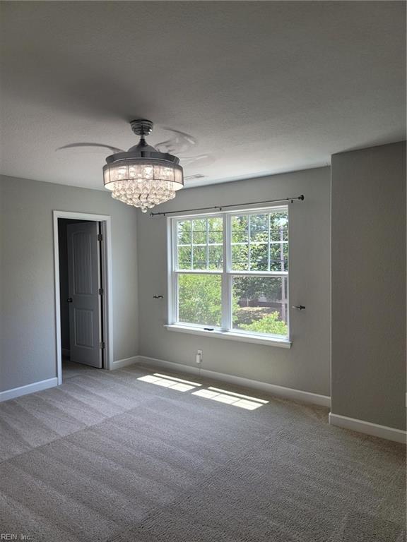 2552 Woolsey St Property Photo 27