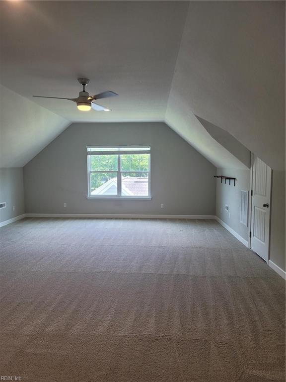 2552 Woolsey St Property Photo 33