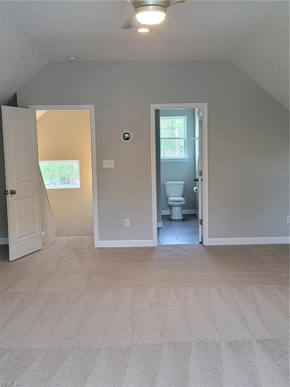 2552 Woolsey St Property Photo 34