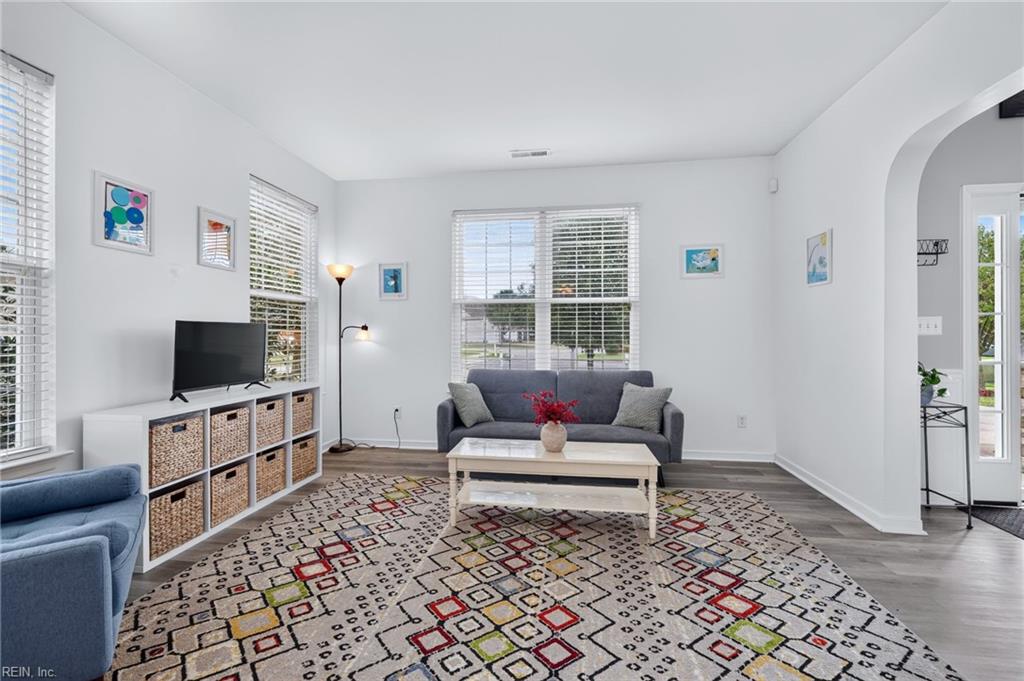 1500 Coker Pl Property Photo 6