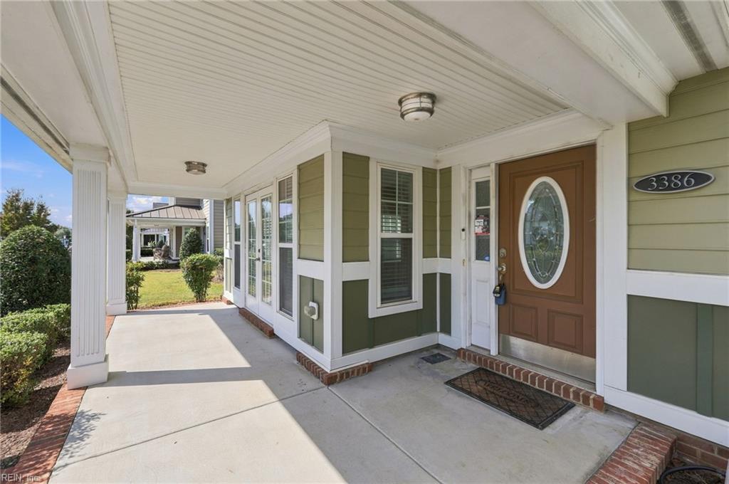 3386 Village Square Pl Property Photo 4