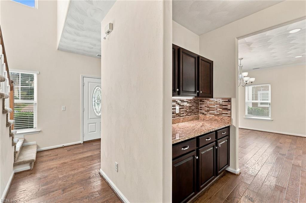 3386 Village Square Pl Property Photo 14