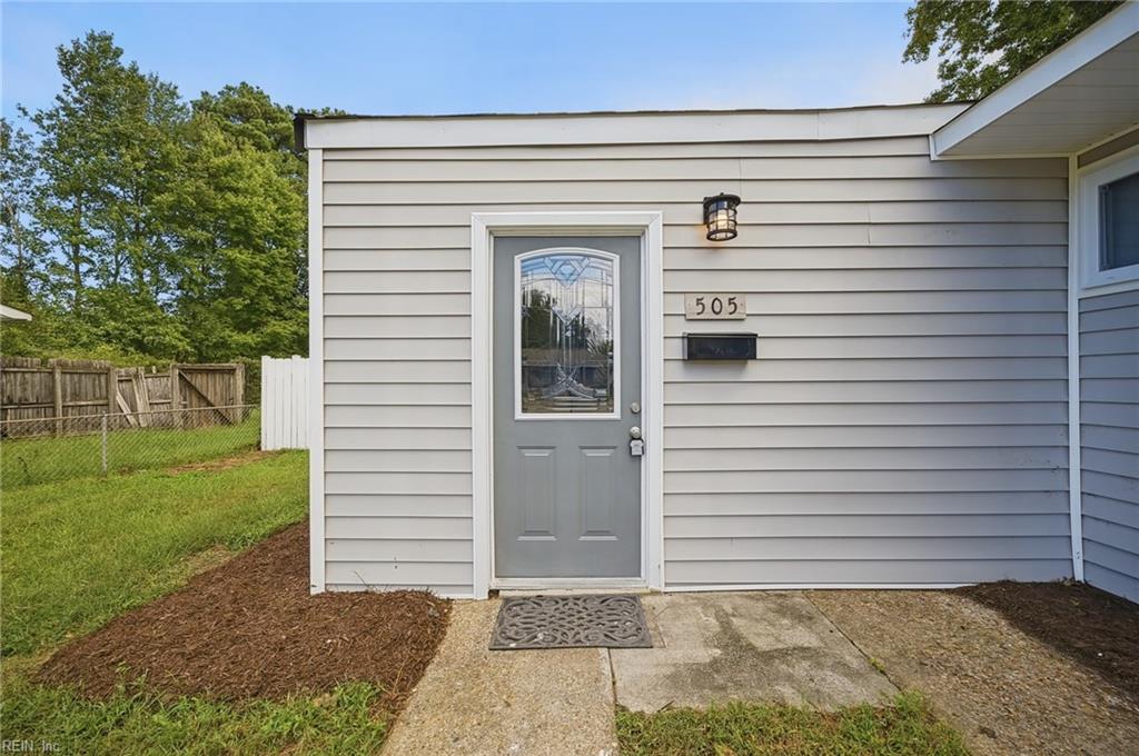 505 Kent Dr Property Photo 3