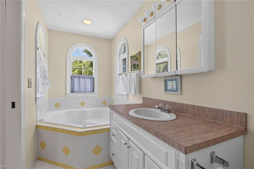 207 89th St Property Photo 17