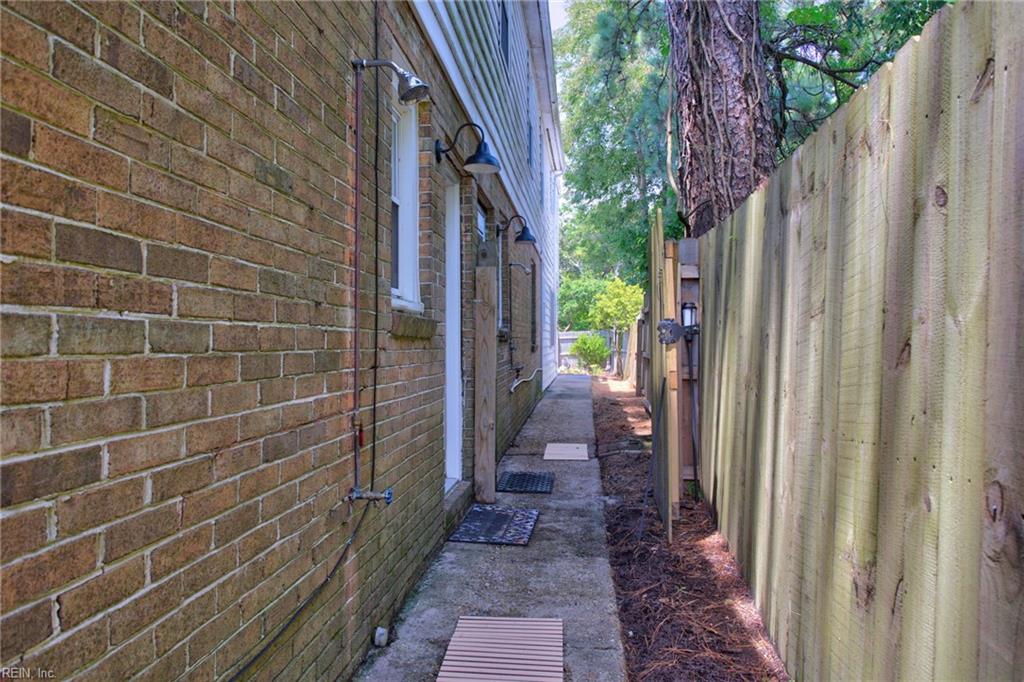 207 89th St Property Photo 37