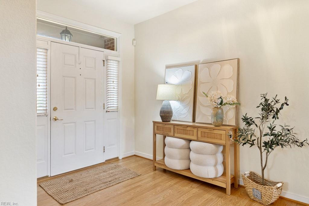 1407 Hawick Ter Property Photo 6