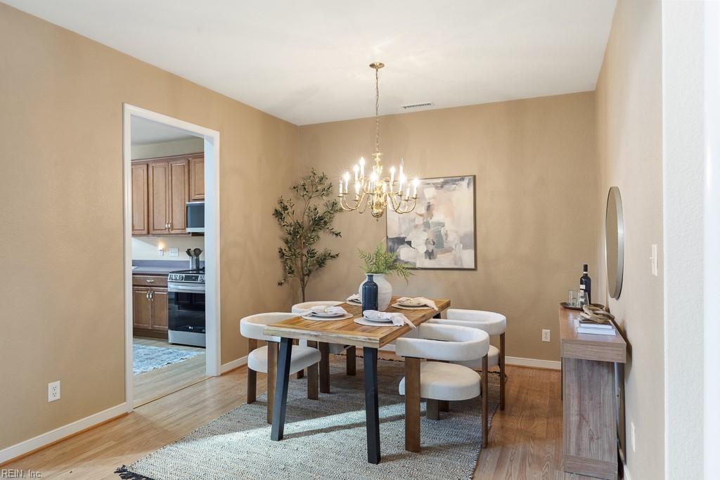 1407 Hawick Ter Property Photo 10