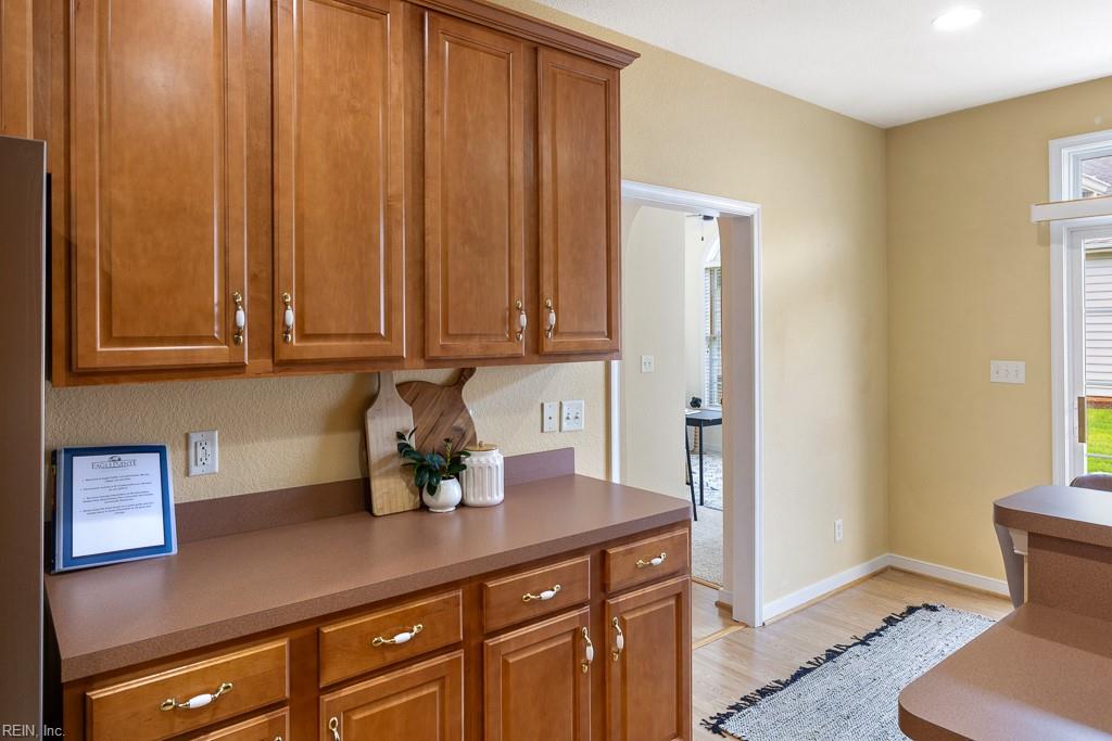 1407 Hawick Ter Property Photo 18