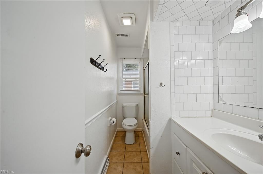 718 Osborn Ave Property Photo 13