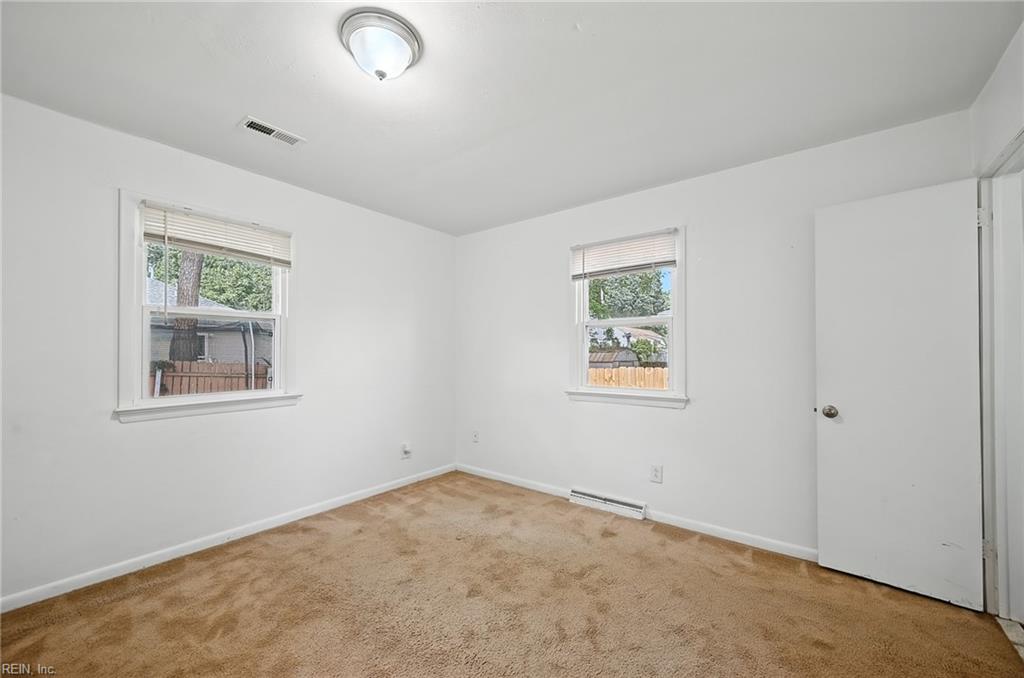 718 Osborn Ave Property Photo 24