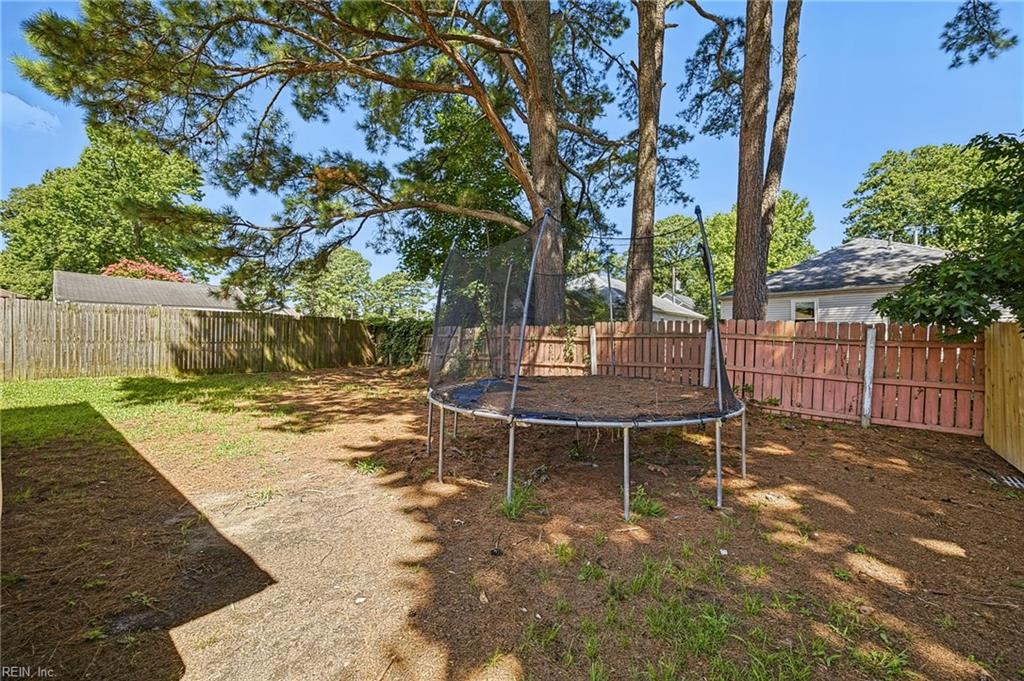 718 Osborn Ave Property Photo 35