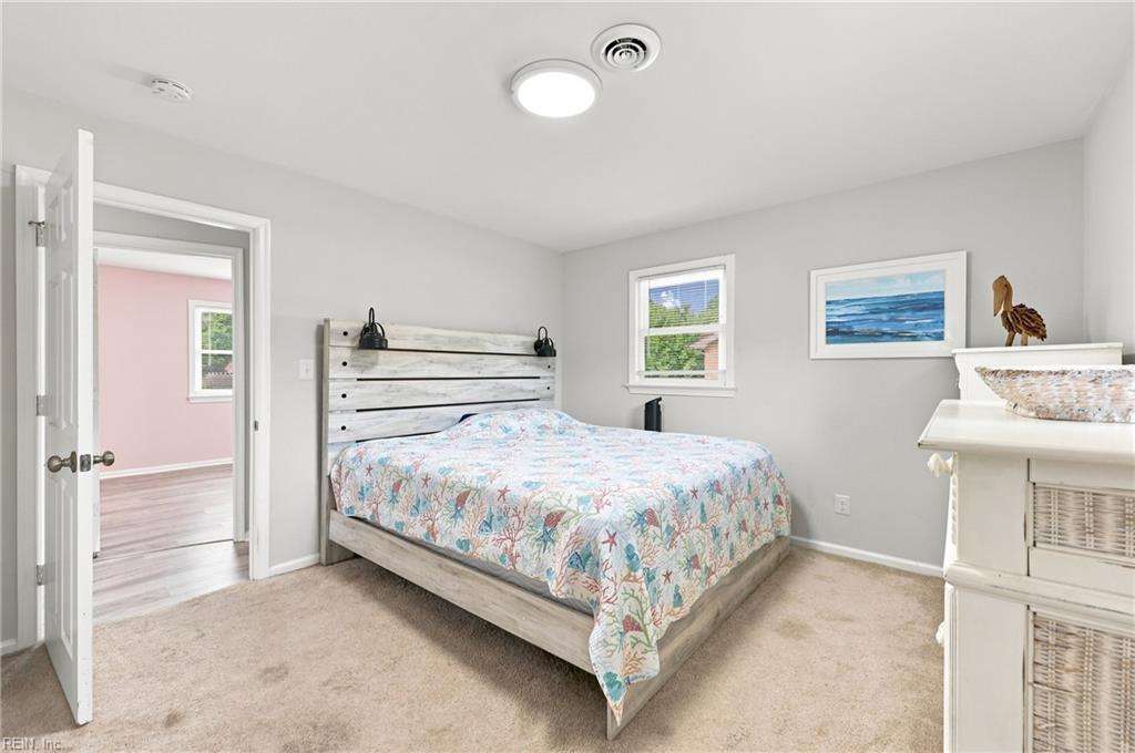 46 Holland Ln Property Photo 14