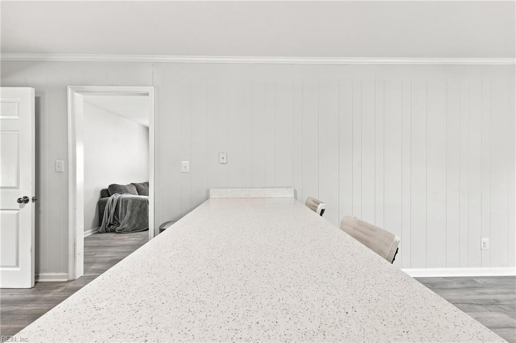 46 Holland Ln Property Photo 19