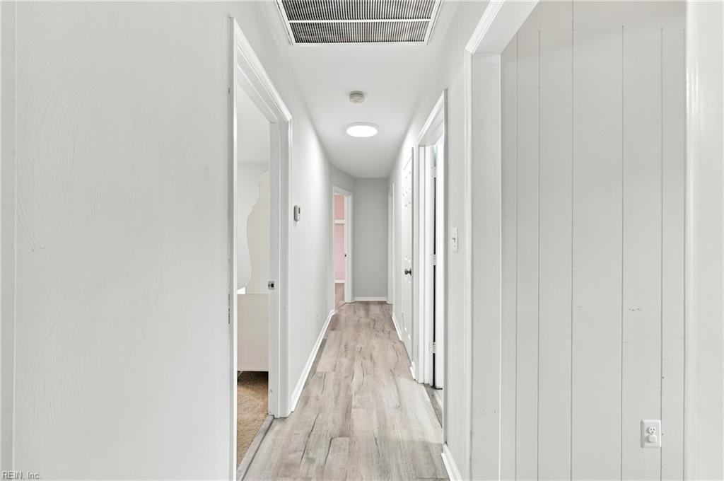 46 Holland Ln Property Photo 22