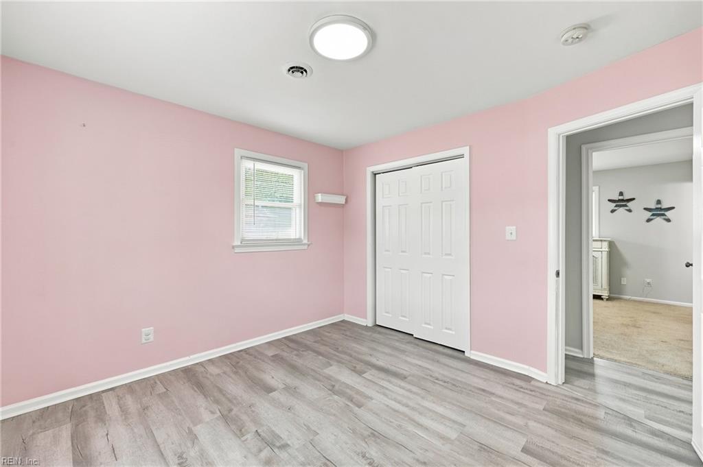 46 Holland Ln Property Photo 26