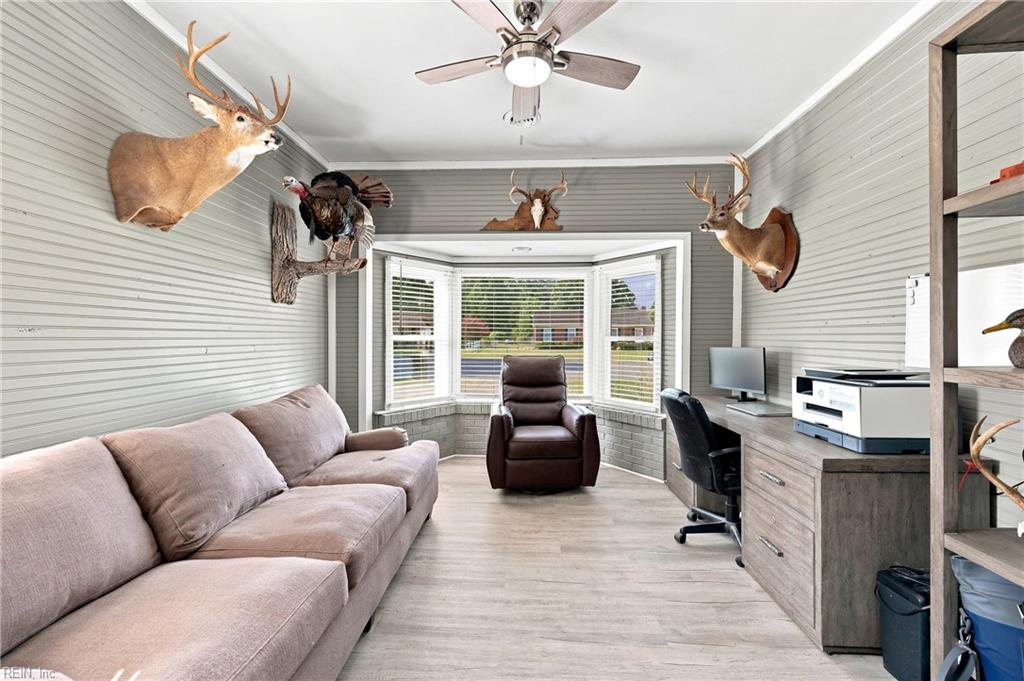 46 Holland Ln Property Photo 29