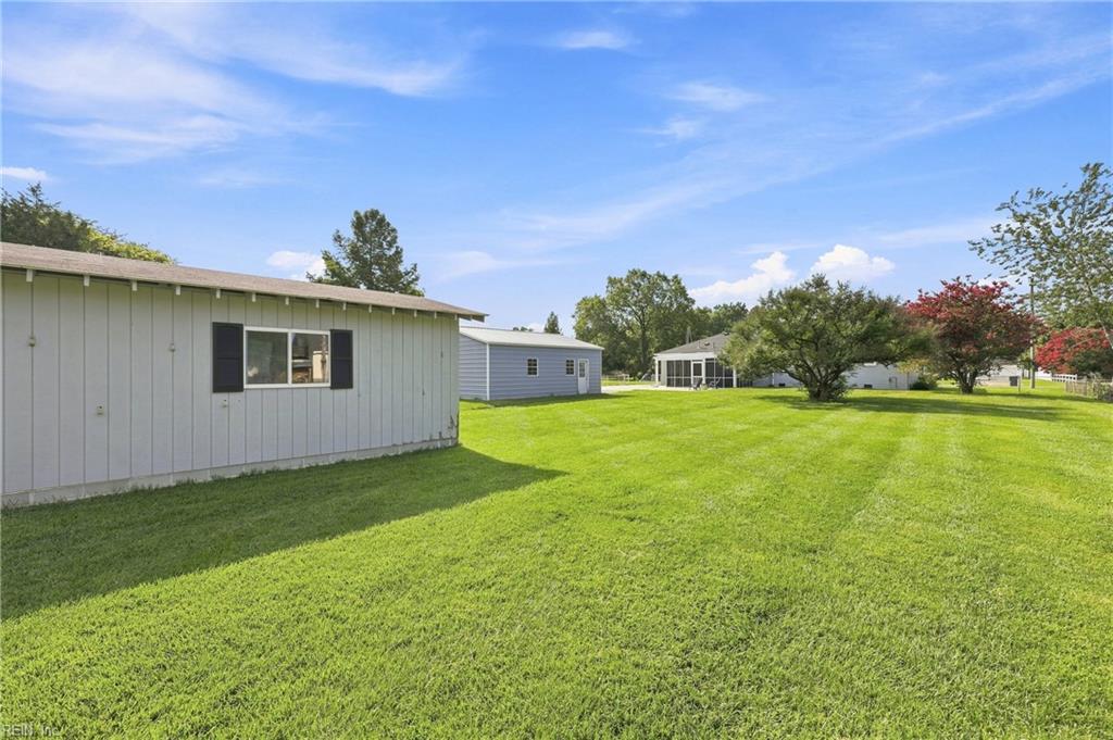 46 Holland Ln Property Photo 40
