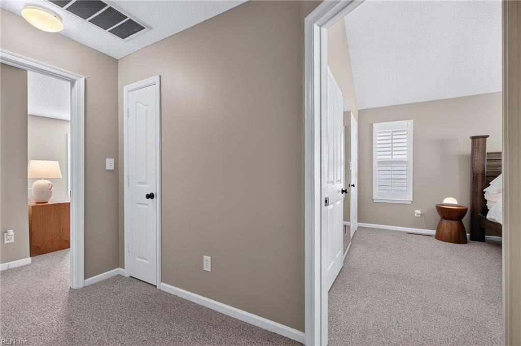 1817 Riddlesworth Dr Property Photo 16