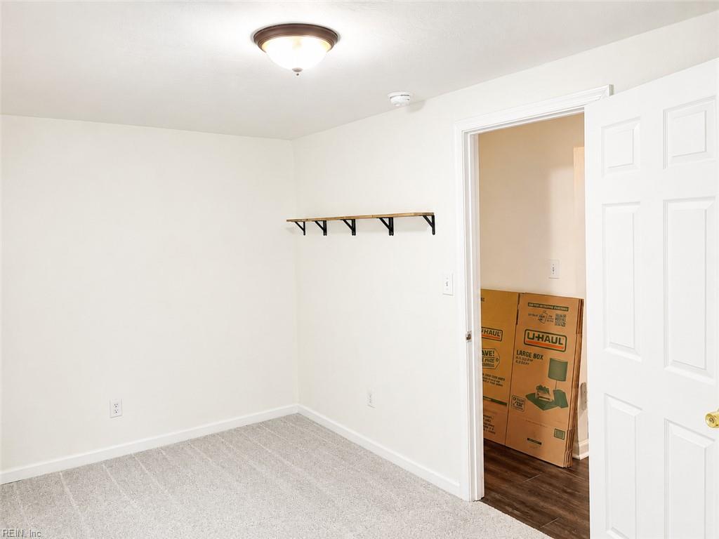 727 Broad St Property Photo 12
