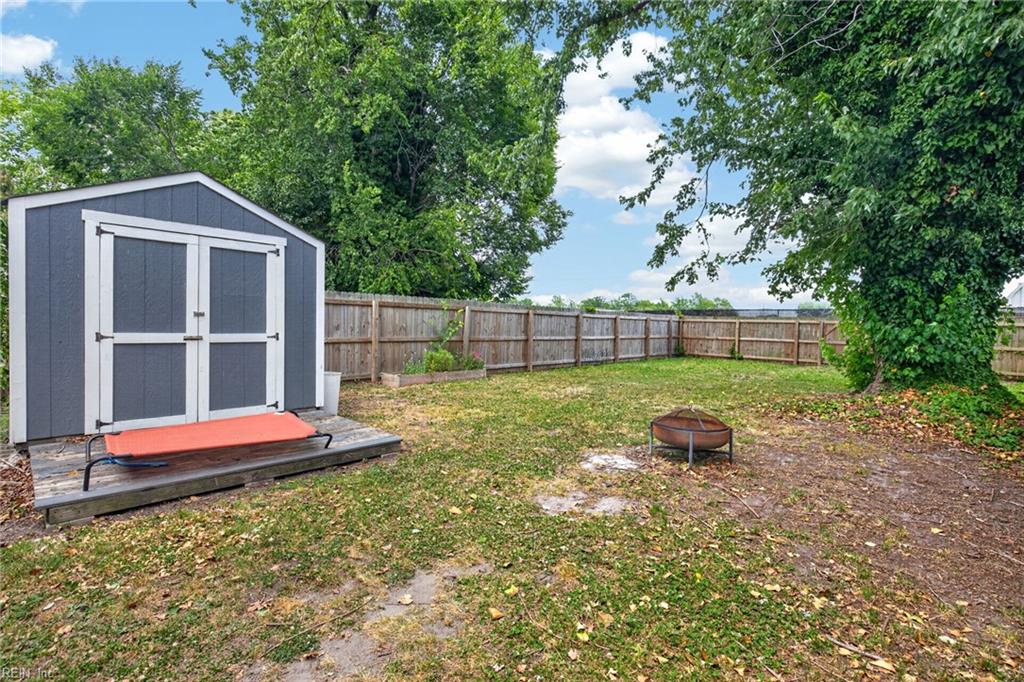 727 Broad St Property Photo 23