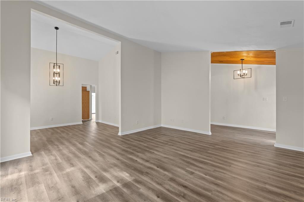 1416 Planting Ct Property Photo 5