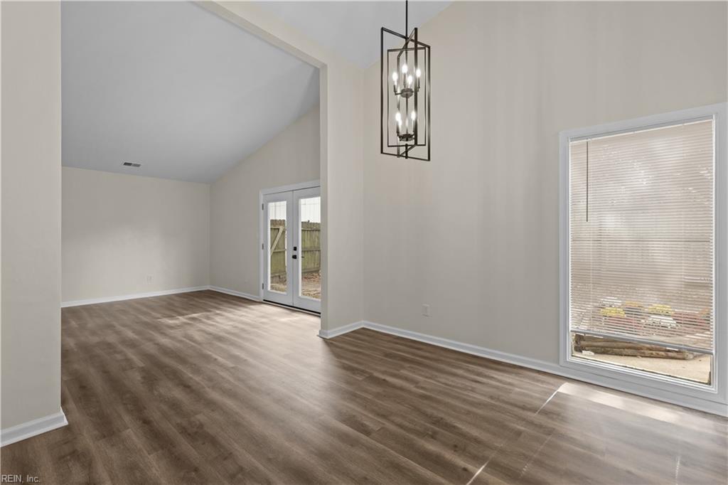 1416 Planting Ct Property Photo 8