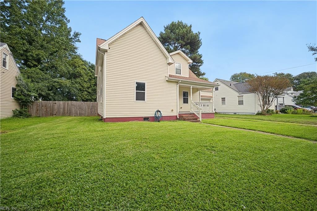 4852 Robin Hood Rd Property Photo 2