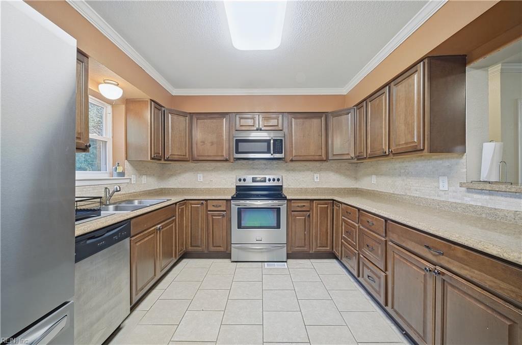 4852 Robin Hood Rd Property Photo 10