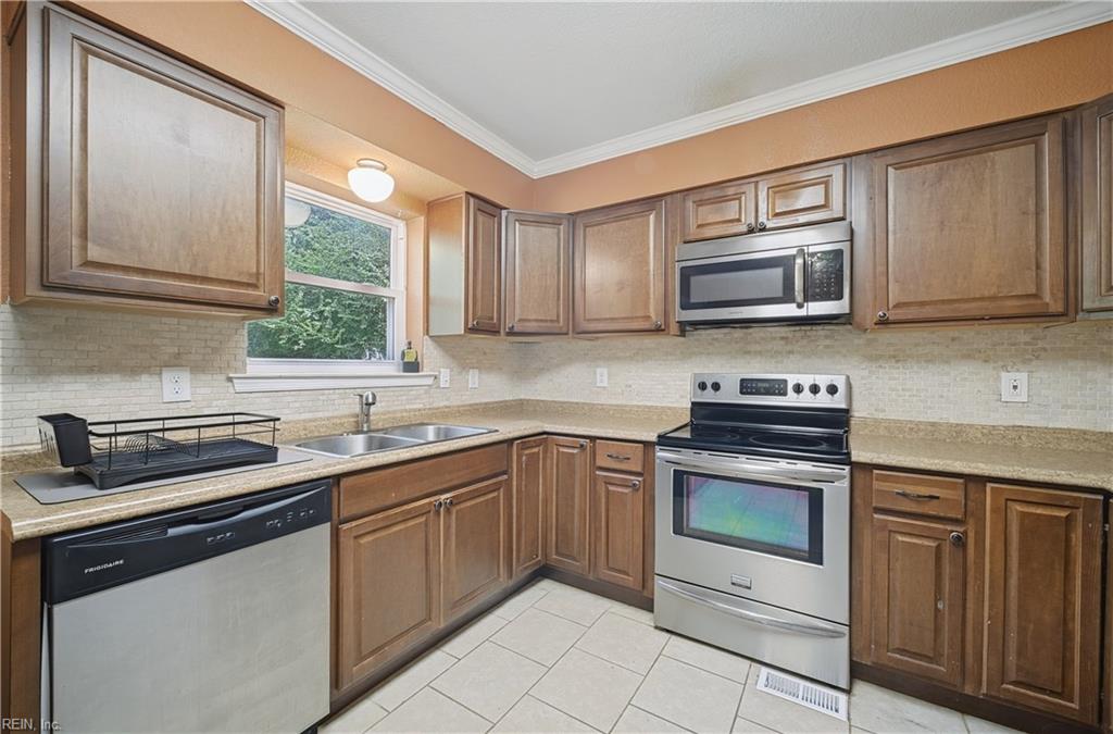 4852 Robin Hood Rd Property Photo 11