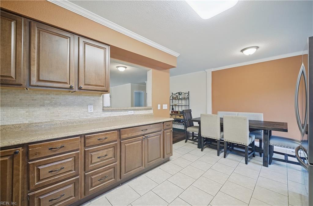4852 Robin Hood Rd Property Photo 12