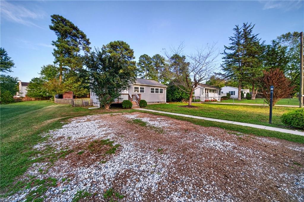 115 Nelson Dr Property Photo 3