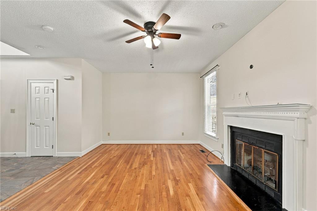 1028 Collection Creek Way Property Photo 12